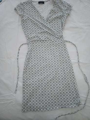 Vestido com padrão (C&A)