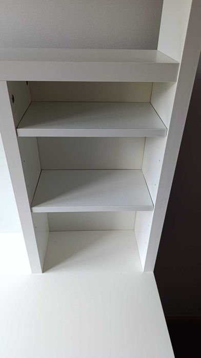 Secretária IKEA MICKE Branca com Estante – Muito Bom Estado