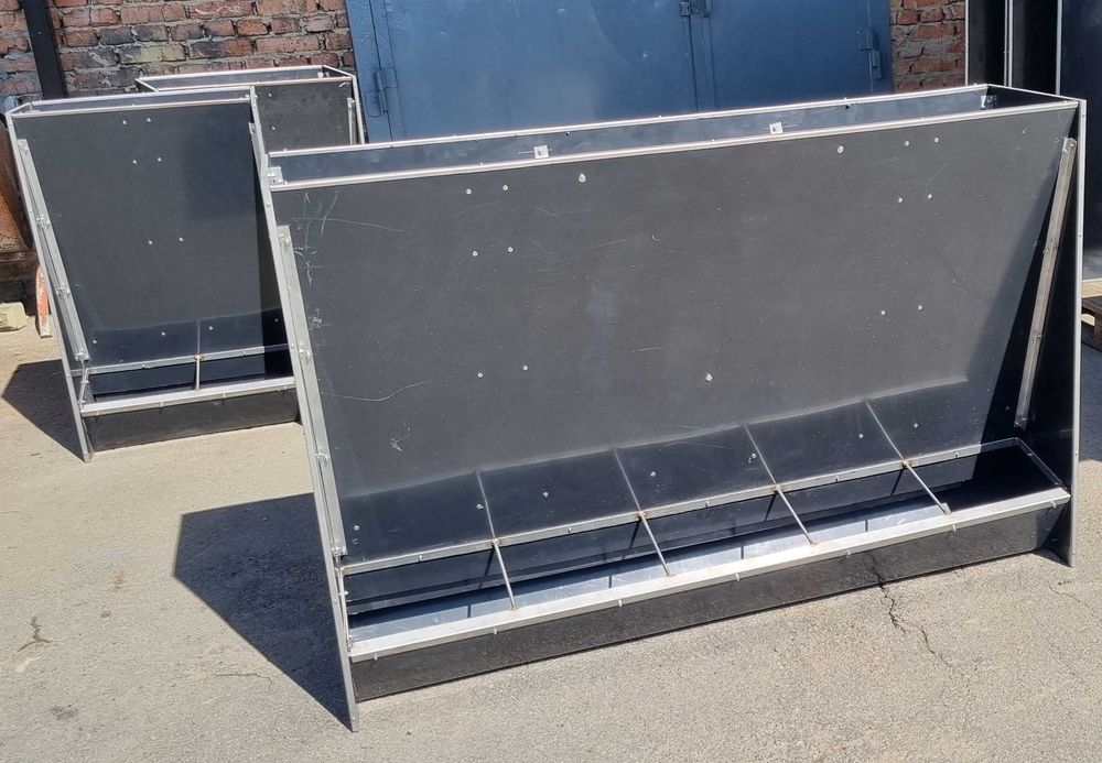 Годівниця для свиней Кормушка