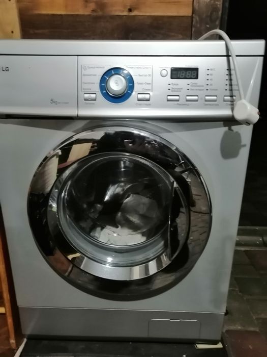 Продам стиралку автомат Lg-5кг