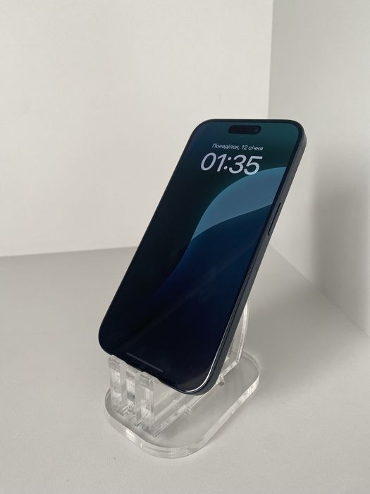 iPhone 15 pro 128gb eSIM