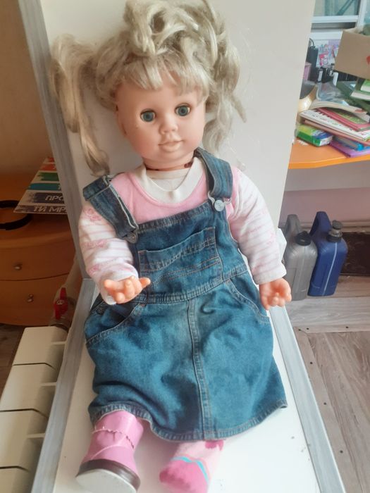 Музыкальна кукла,высота 61 см.