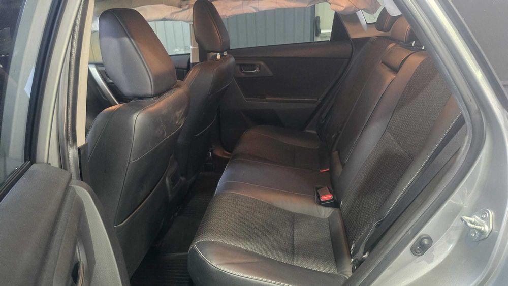 Toyota Auris 1.8 HSD - Salvado