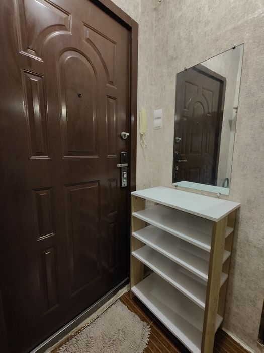 Продам 1 комнатная квартира Залютино, рядом рынок.