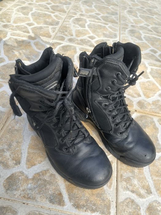 Botas Magnum 41 em bom estado