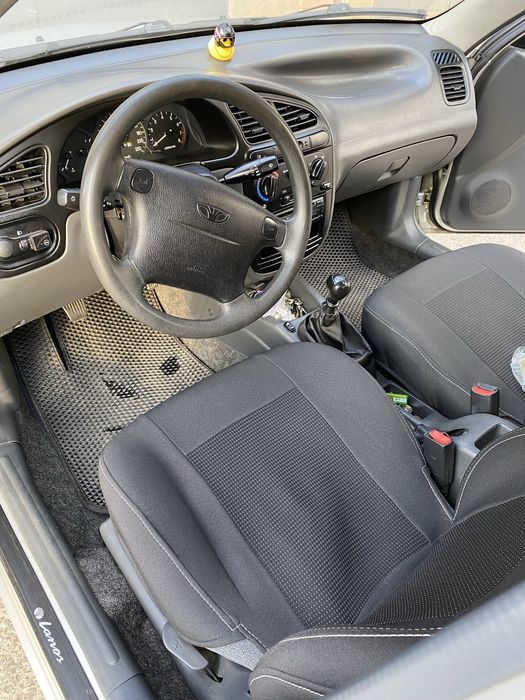 Продам хороший автомобіль польськой зборки в рідній фарбі