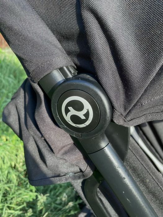 Прогулянковий візочок Cybex beezy