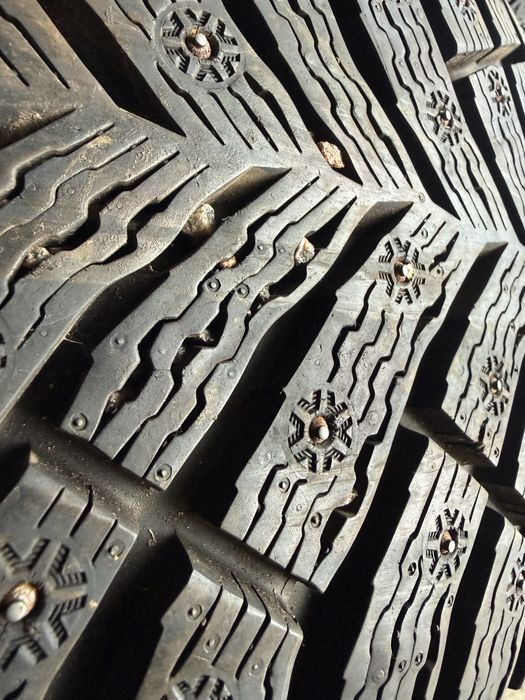 Pbvjві шини 235/50 R19 Michelin X-Ice North 4 Шип 2шт. 8мм
