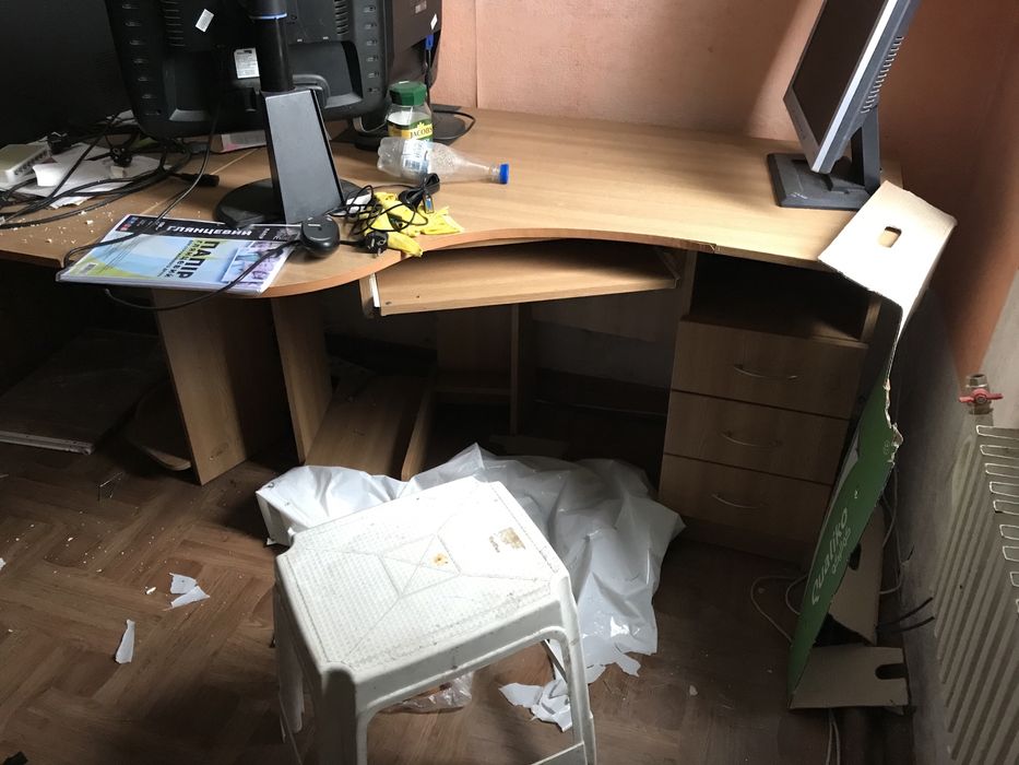 Стол компьютерный ,офисный