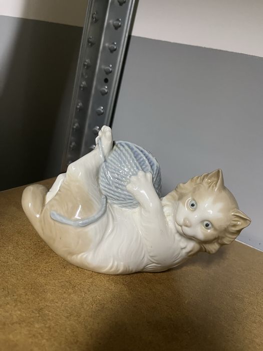 Figurki lladro nao