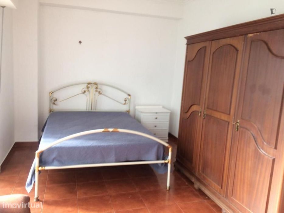 Quarto - localizado em Lisbon