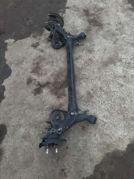 Задня балка до Тойоти Пріус 30 гібрид