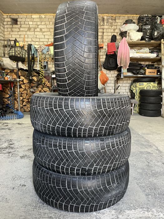 Комплект зимних шин Pirelli