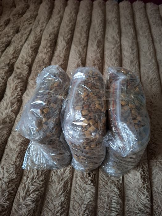 Zestaw karmy dla kota: Felix mokra 30szt. + Whiskas Junior 3x 1,4kg - Całość!