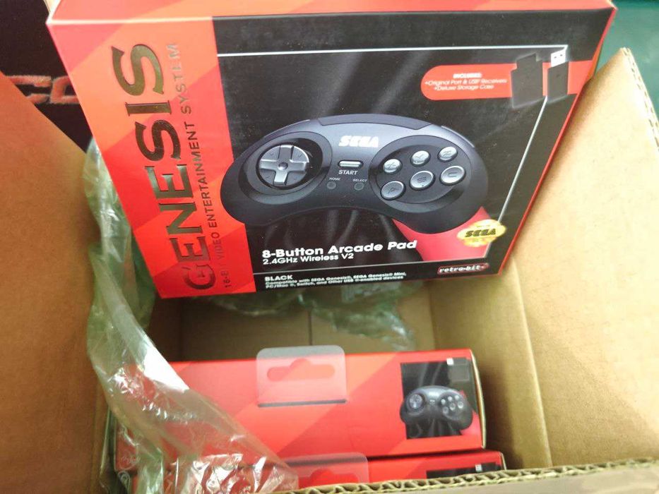 Retro-Bit 2.4GHz Wireless Controller 8-Button Sega Genesis/Mini Black