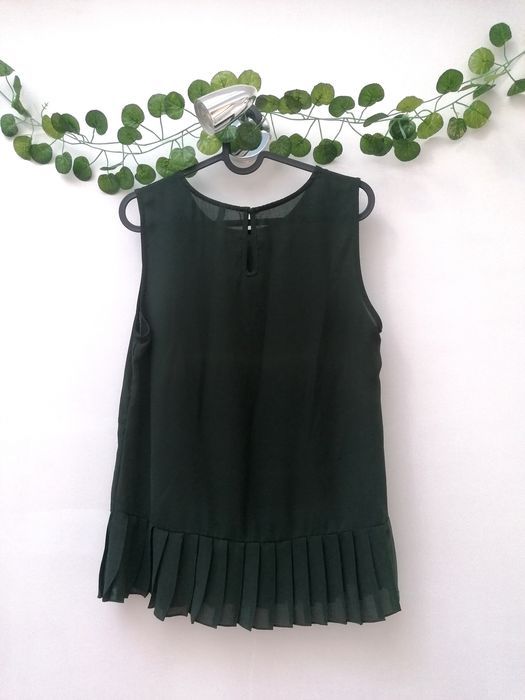 Blusa Preta de Cavas