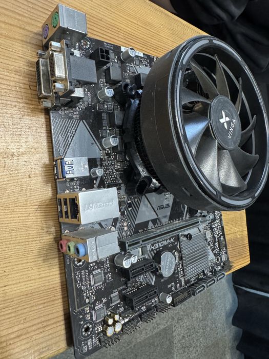 Комплект: материнкаH310M-K / і3-8100 4 ядра / 8GB DDR4 G.Skill гаранті