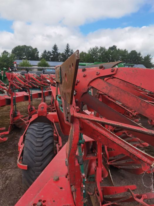 Продаються Плуги KVERNELAND RN 100