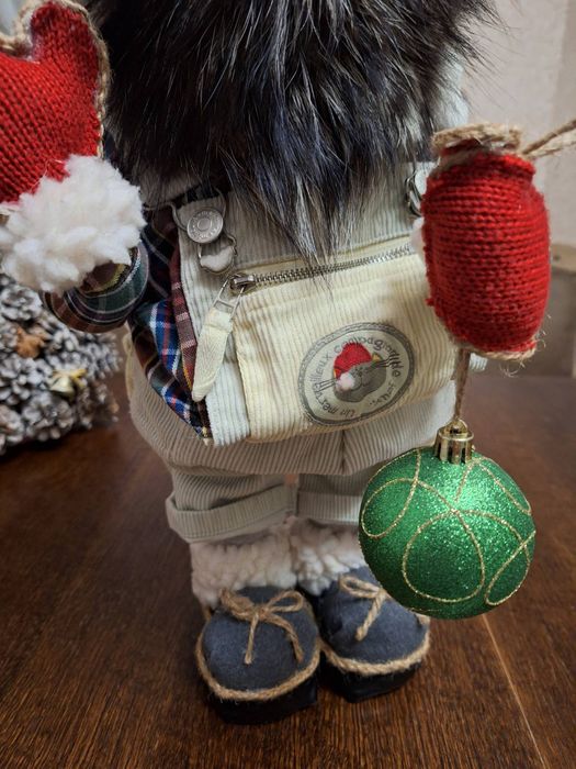 новорічний Скандинавський  Гном на подарунок, прикраса