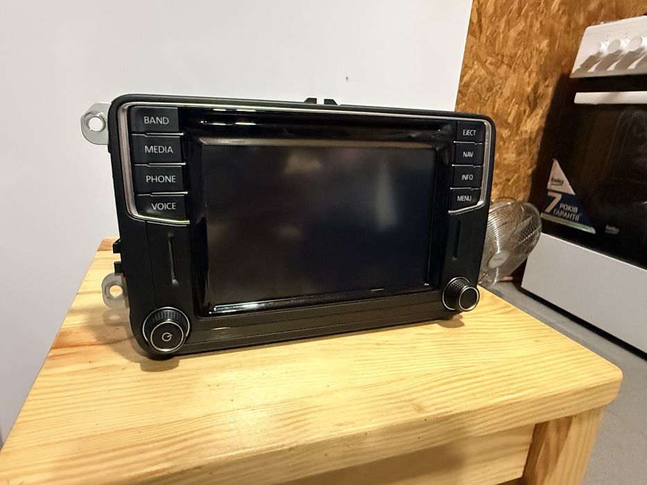 VW Discover Media PQ 5C0 035 684 B