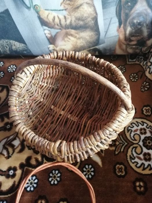 Корзинки плетені