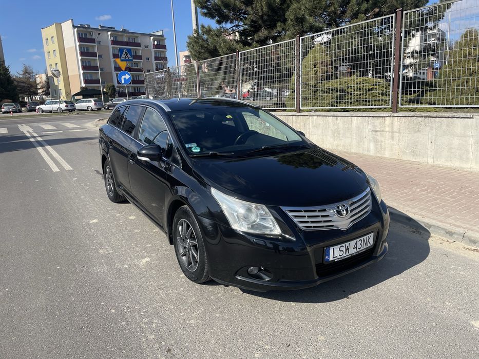 TOYOTA AVENSIS T27 ** 1.8** LPG ** AUTOMAT ** Bez rdzy ** 09r