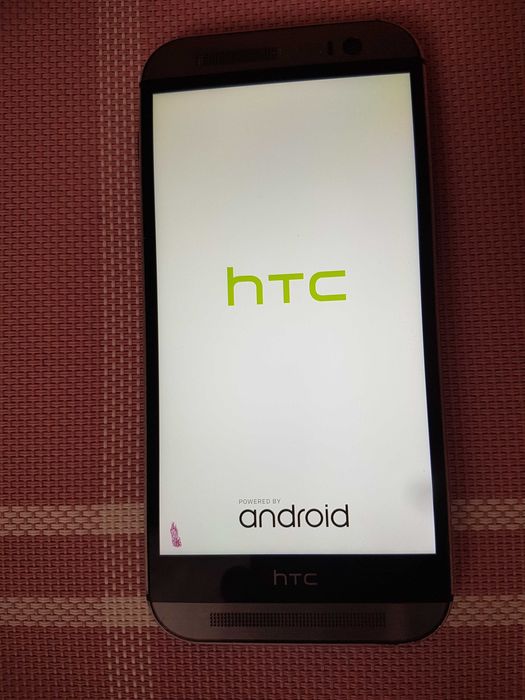 HTC One M8s робочий