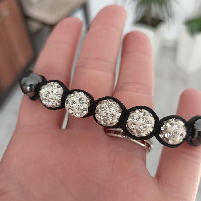 Bransoletka sznurkowa kule shamballa białe