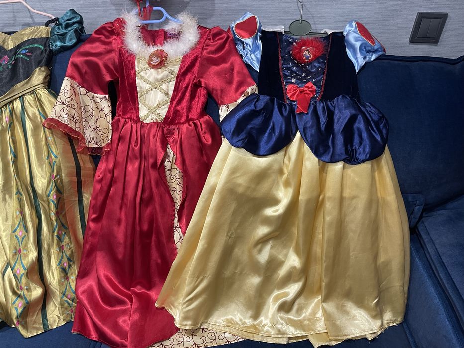 Пляття карнавальне - принцеси і Білосніжки