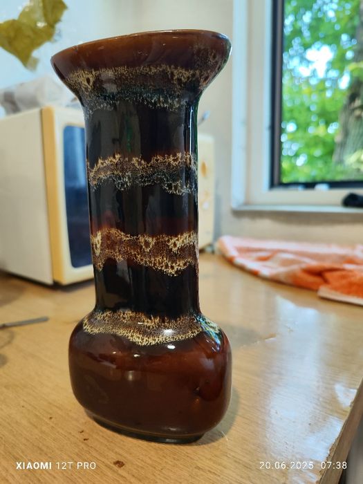 Wazon kamionka. Tygrysek W-101,  Stan idealny. Porcelit szkliwiony.