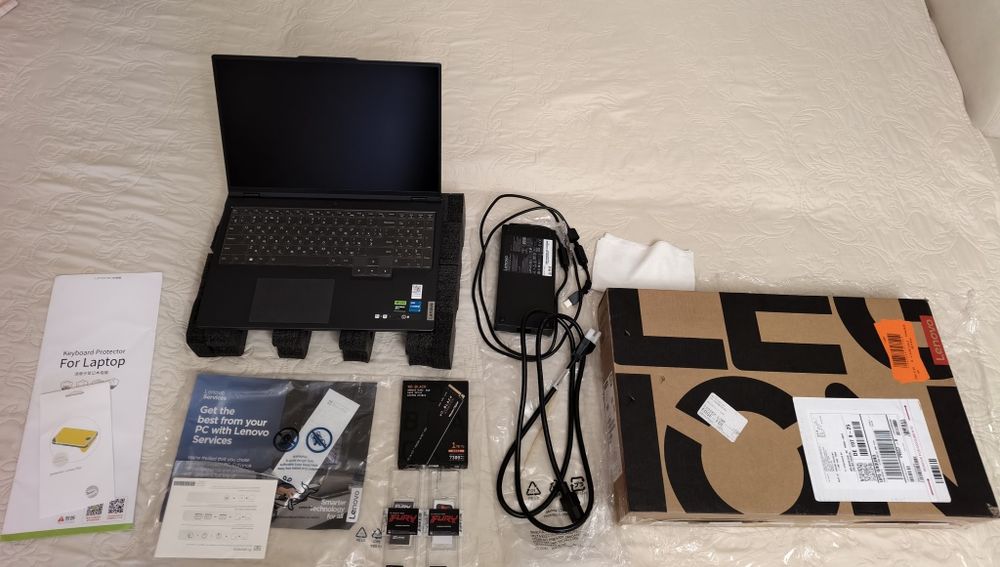 Ноутбук Lenovo Legion Pro 5 16IRX8 i5 13500HX RTX 4050 32GB 82WK0005US