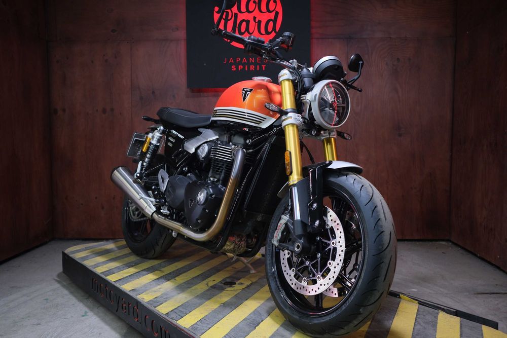 Triumph Speed Twin 1200 із Японії