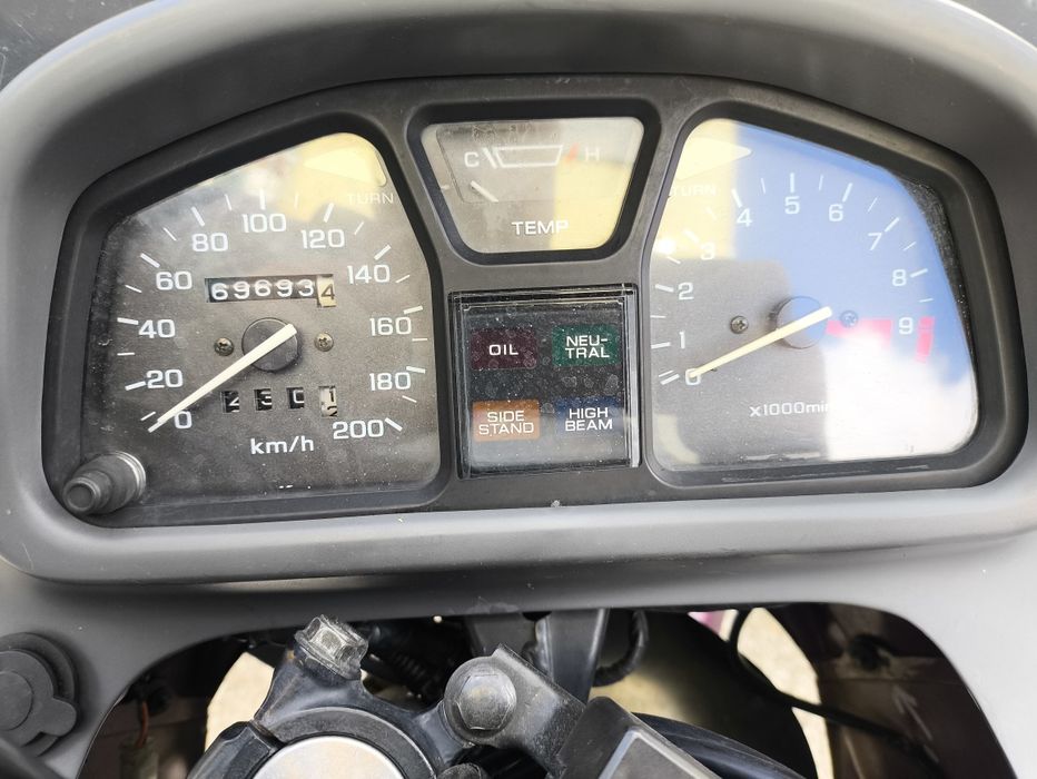 Honda Transalp 600V GRATIS kask