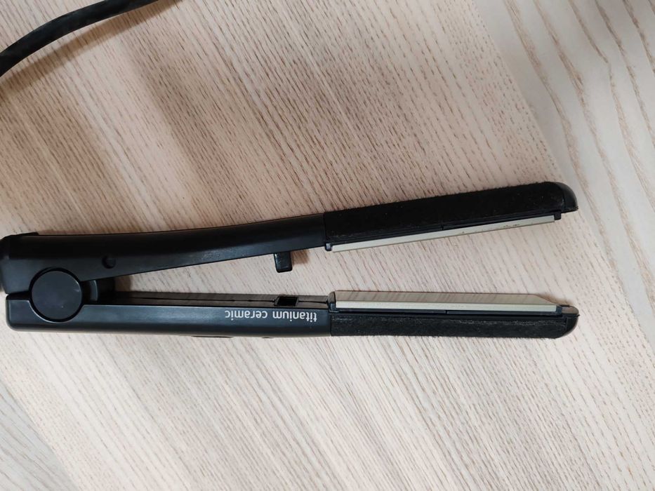 Babyliss Alisador  Titanium