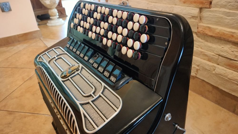 Weltmeister supita B z barytonami