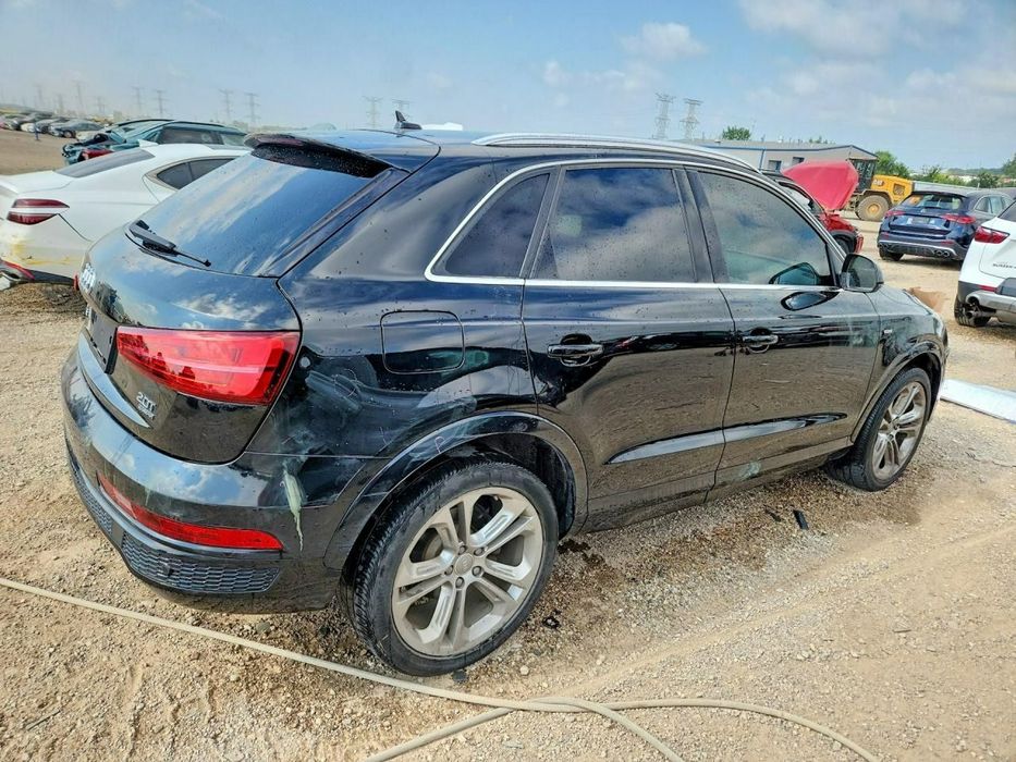 Audi Q3 PRESTIGE / Quattro / niski przebieg