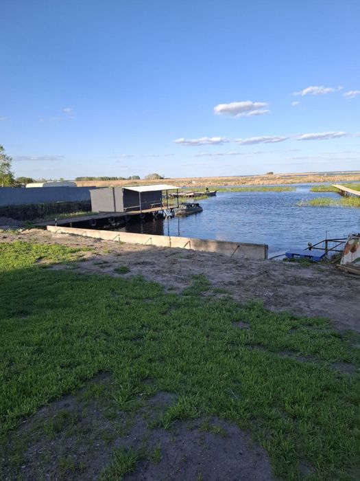 Оренда будинку/стоянки лодок з виходом в Київське море с.Страхолісся