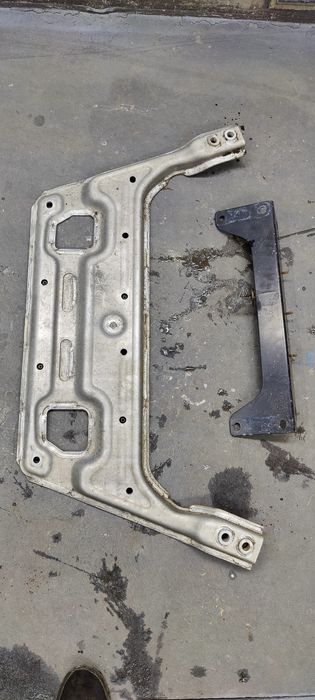 Maserati Levante 2017р.передня балка.підрамник.