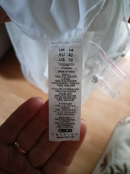 Suknia ślubna ASOS
