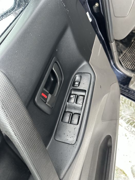 Продам  ПИКАП Митсубиси 3,2 дизель АКПП