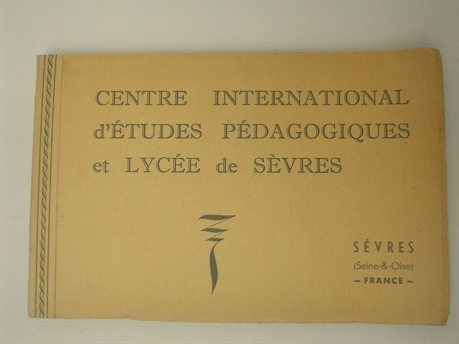 Postais antigos ( 12 ) Sevres - France - Raro !