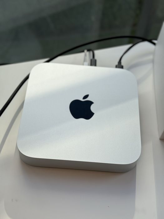 Apple Studio Display 27 5K Retina + Mac mini M1 16/512