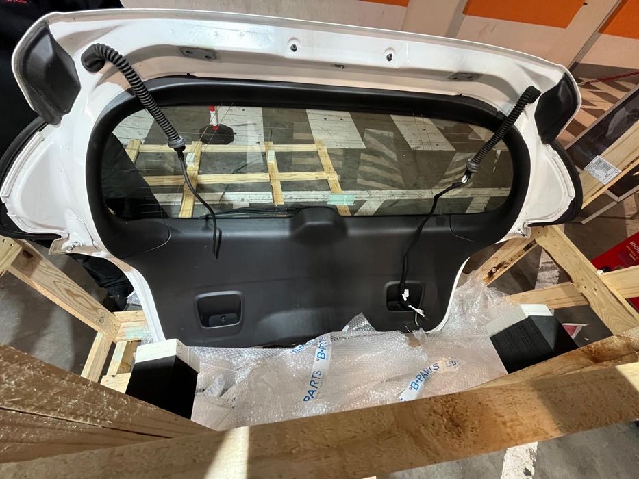 Tampa da mala peugeot 308 Sw branca