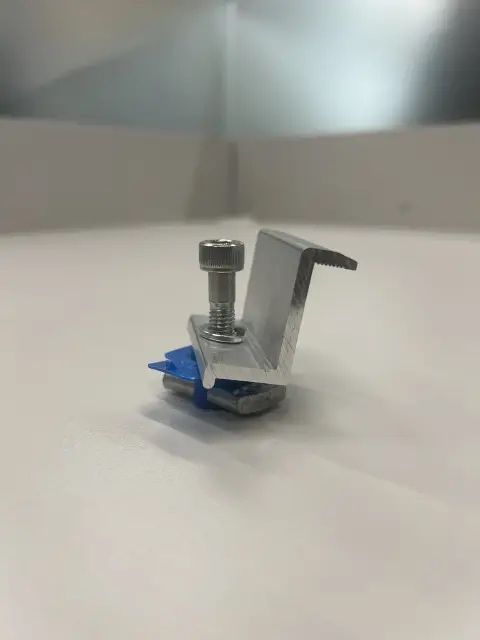 Комплект бокового кріплення для монтажу сонячних панелей