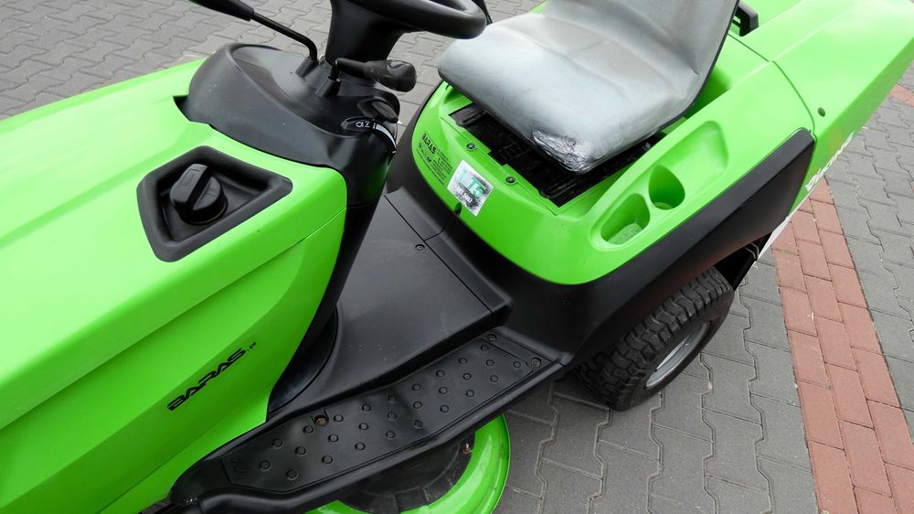 Traktorek kosiarka Viking T5 Briggs&Stratton (210602.5) - Baras