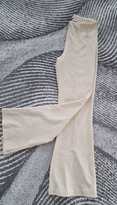 Legginsy, dzwony"Bershka".