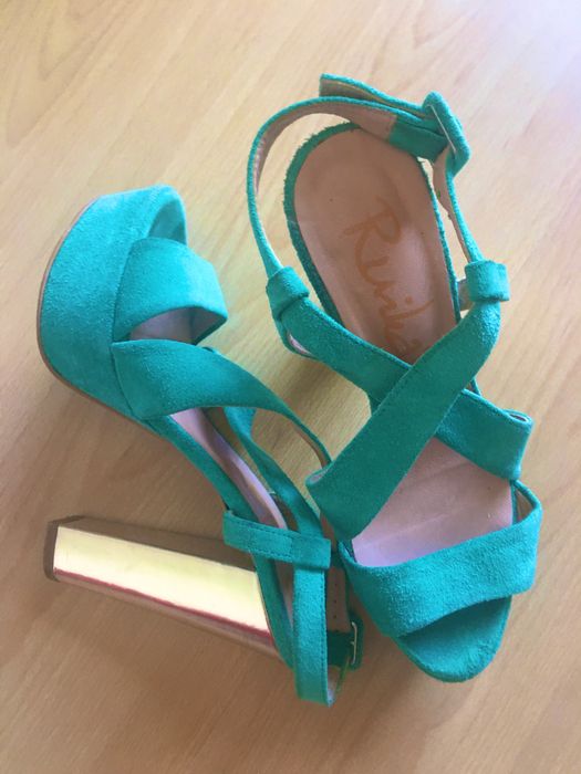 Sandália Ruika turquesa