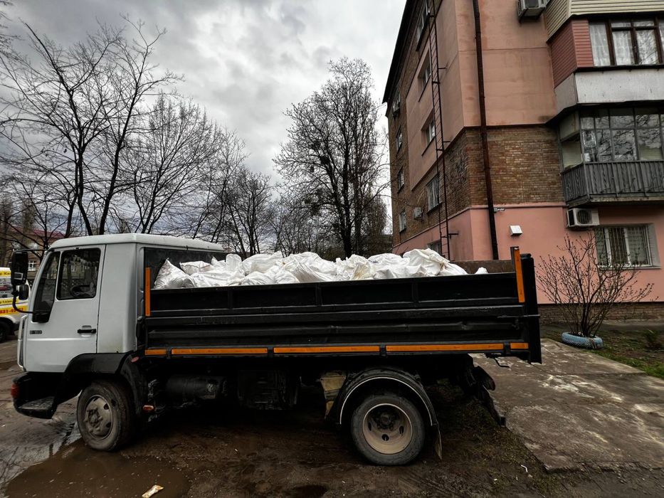 Демонтажні роботи. Демонтаж стін та перегородок, стяжки, підлоги, плитки.