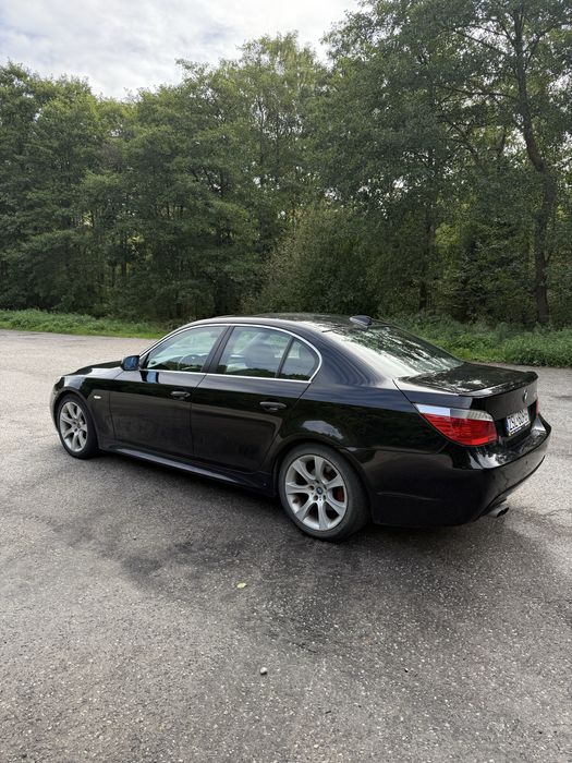 BMW e60 benzyna 3.0 manual w dobrym stanie. Radio Carplay