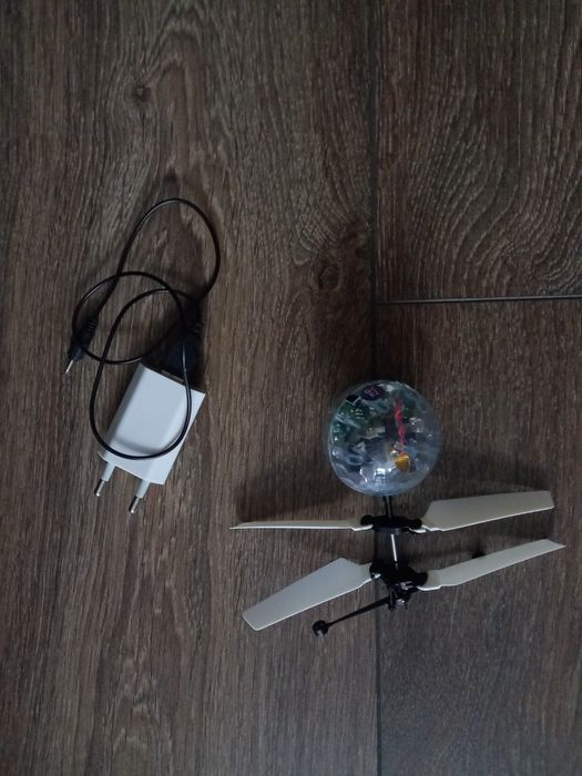 Mini dron ( świecący)